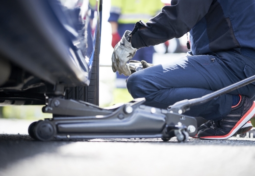 タイヤハウスさくら